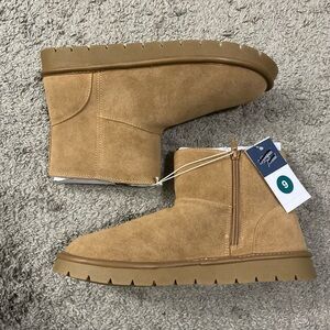 Universal Thread Camel Ankle Booties